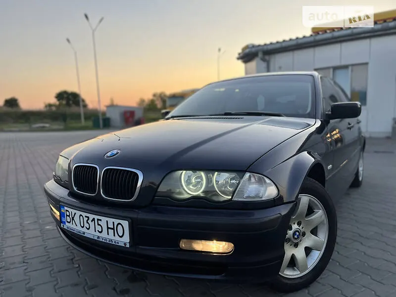 BMW 320