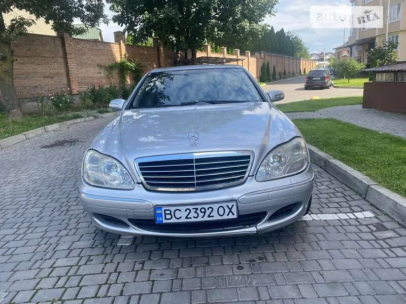 Mercedes-Benz S-Class