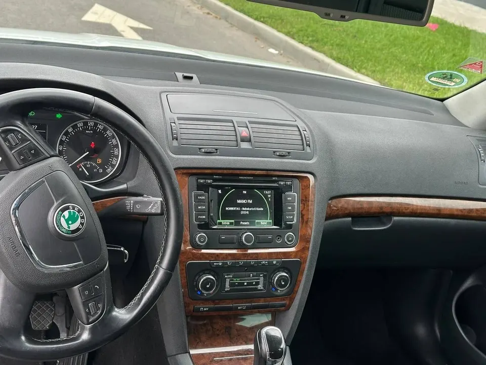 Skoda OCTAVIA — фото 7