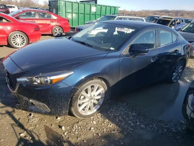 Mazda 3 TOURING