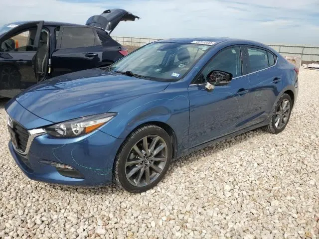 Mazda 3 TOURING