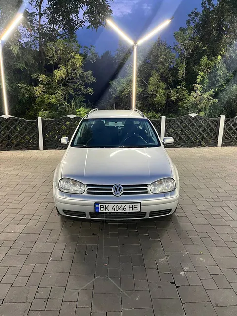 Volkswagen Golf 4