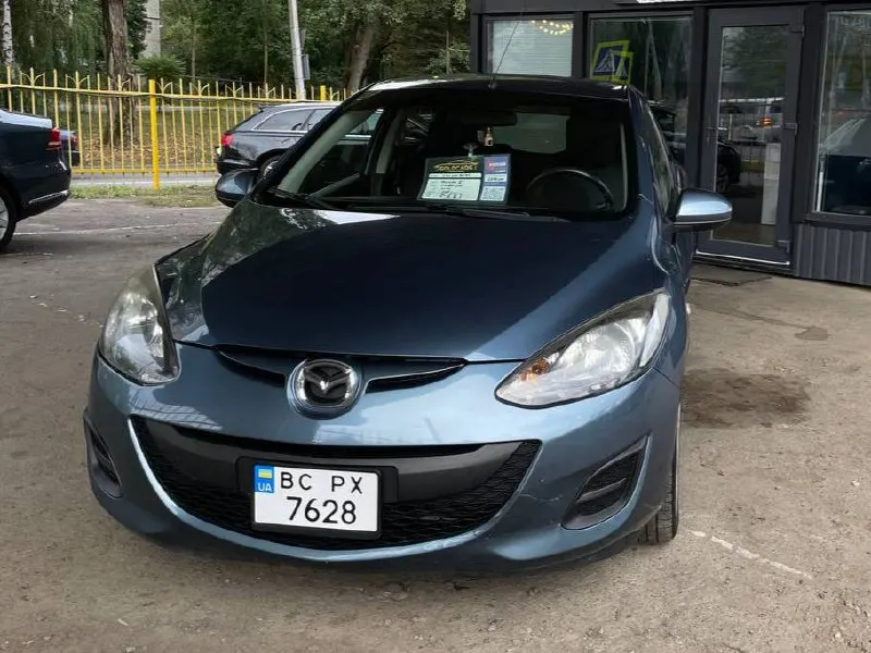 Mazda 2