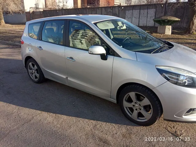 Renault гранд сценік 3