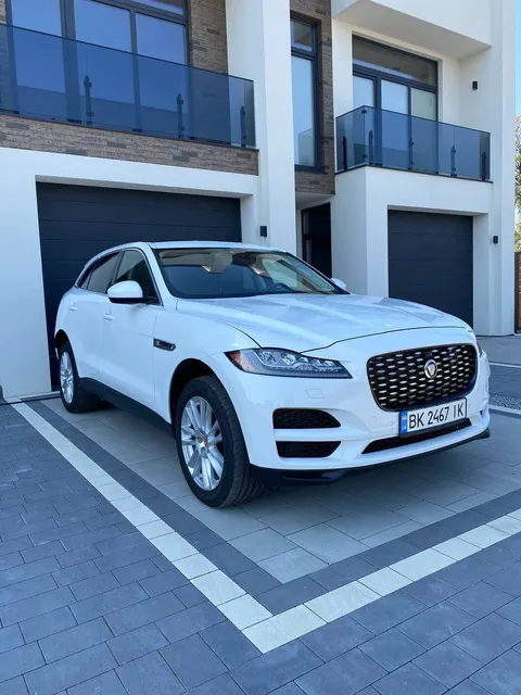 Jaguar F-Pace