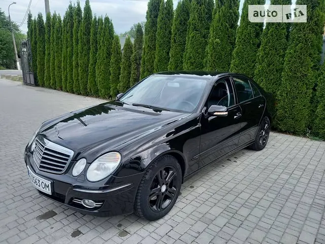 Mercedes-Benz E 280