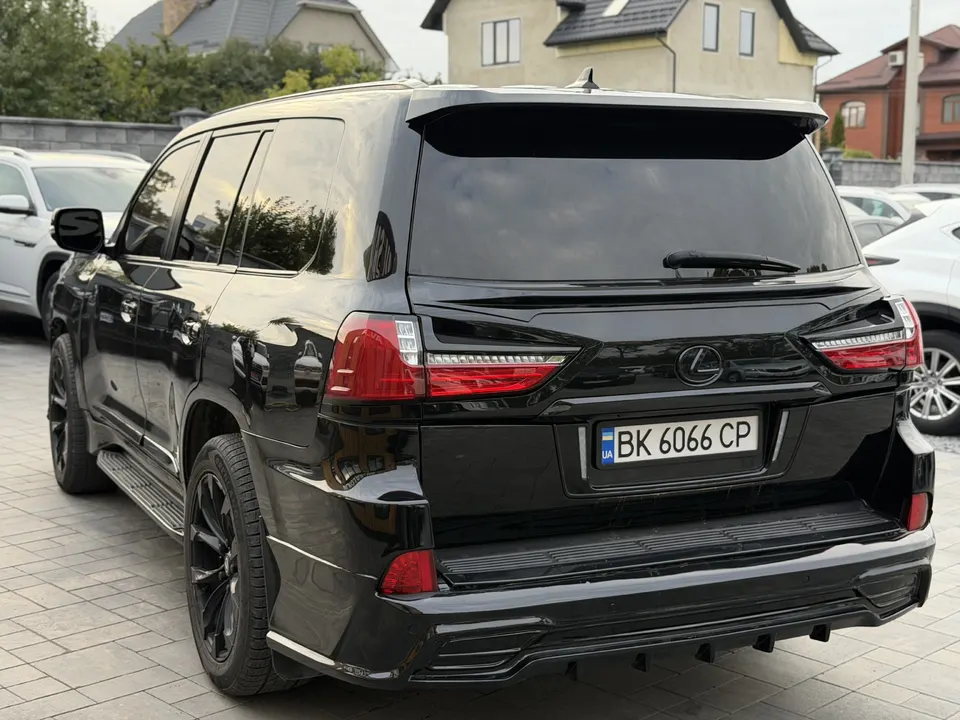 Lexus LX — фото 4