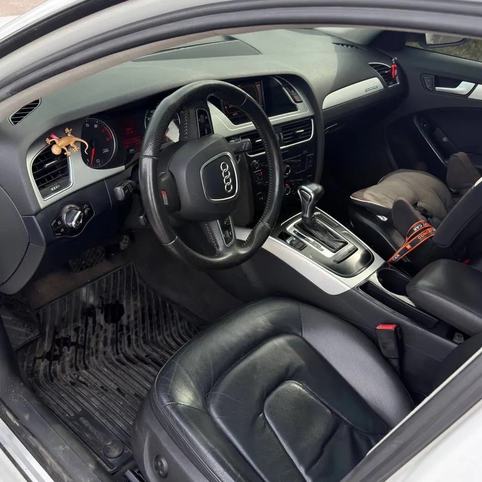 Audi A4 B8 Premium — фото 9