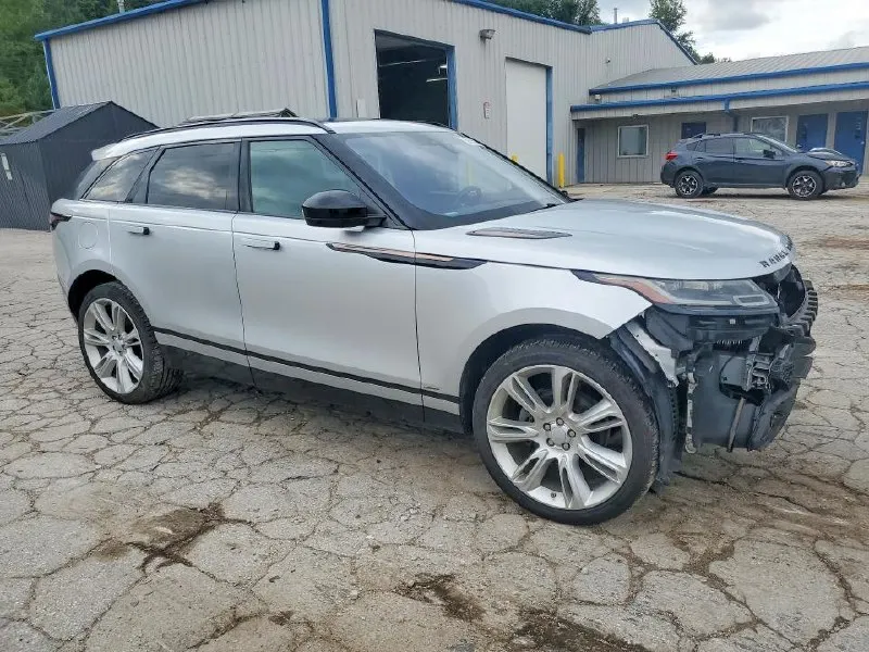 Land Rover RANGE ROVER VELAR R-DYNAMIC