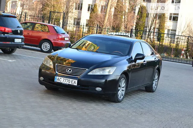 Lexus ES