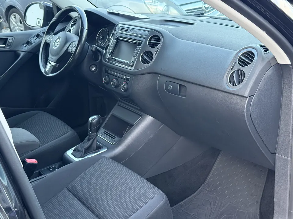 Volkswagen Tiguan — фото 2