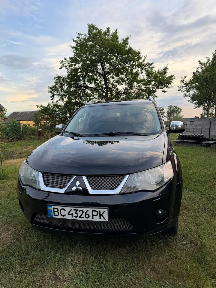 Mitsubishi Outlander