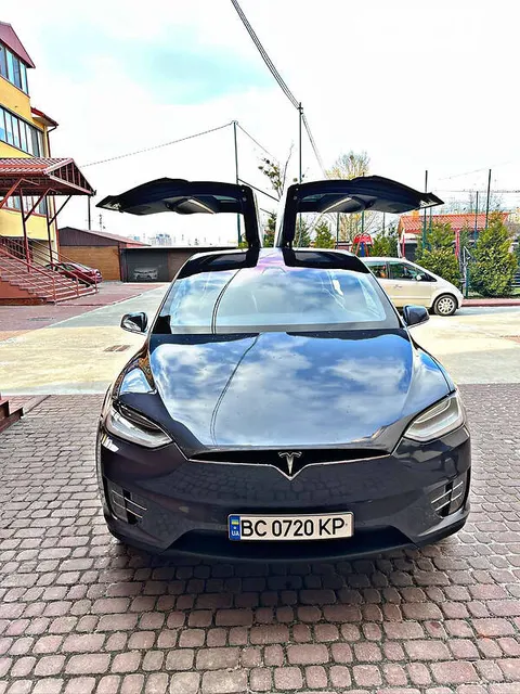 Tesla Model X