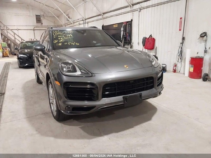 Porsche CAYENNE