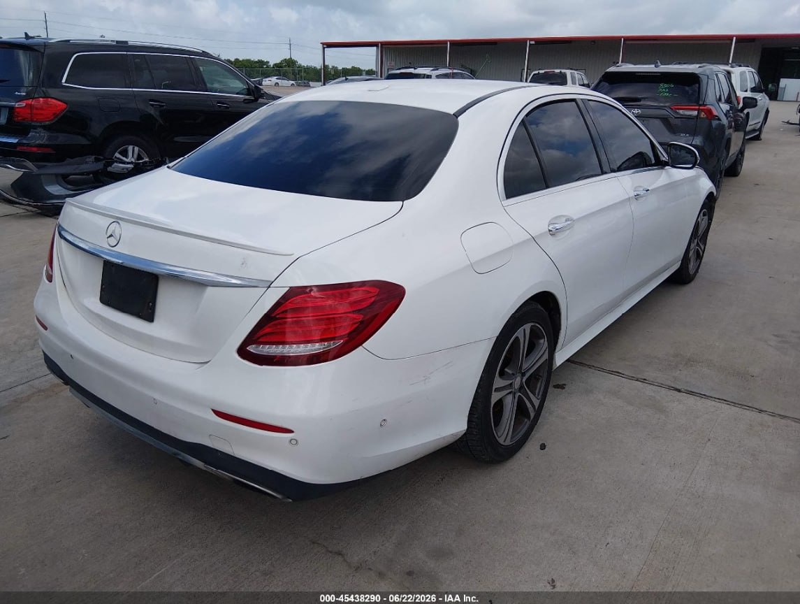 Mercedes-Benz E 300 4MATIC