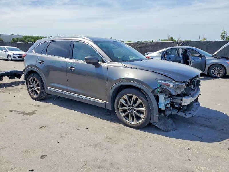 Mazda CX-9 GRAND TOURING