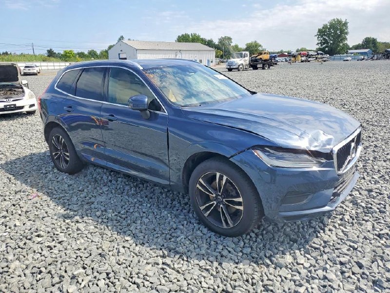 Volvo XC60 T5 MOMENTUM
