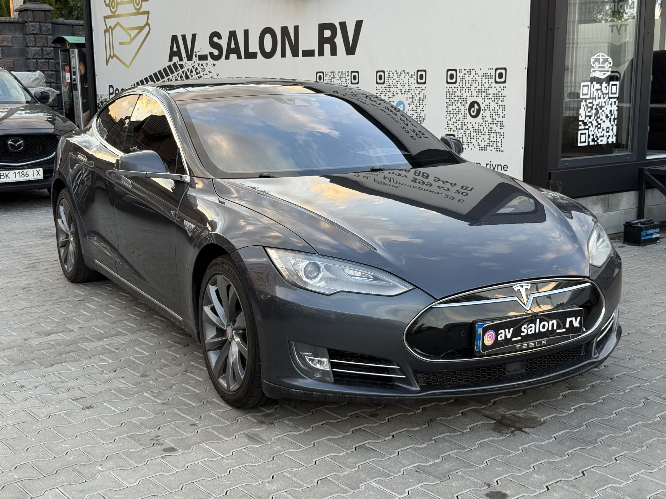 Tesla Model S