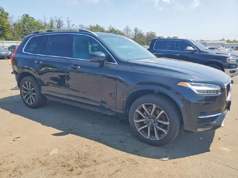 Volvo XC90 T6