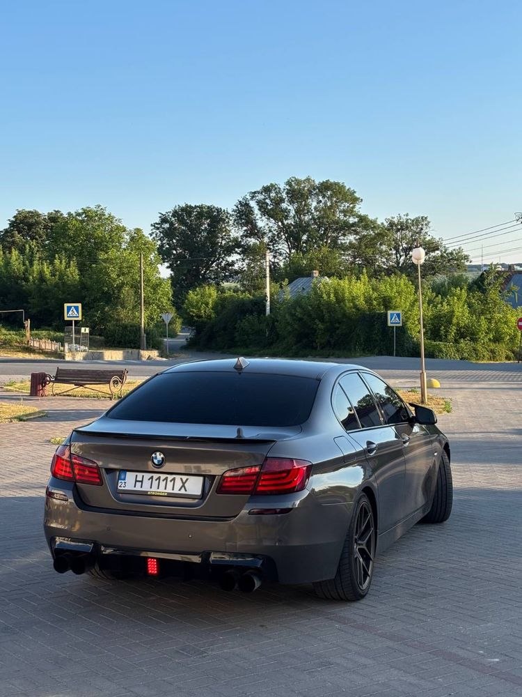 BMW F10