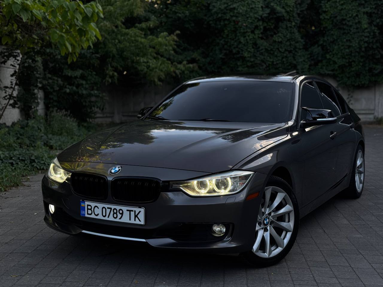 BMW 328і F30