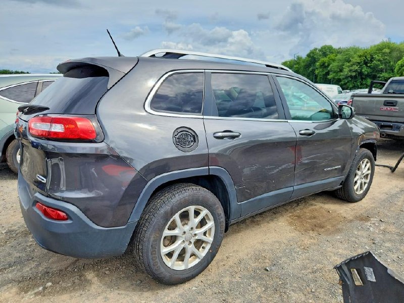 Jeep CHEROKEE LATITUDE