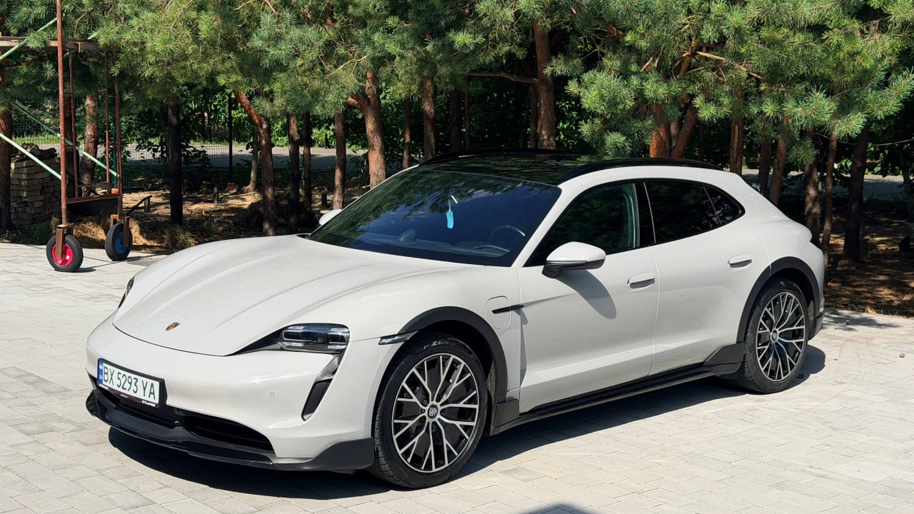 Porsche TAYCAN CROSS TURISMО