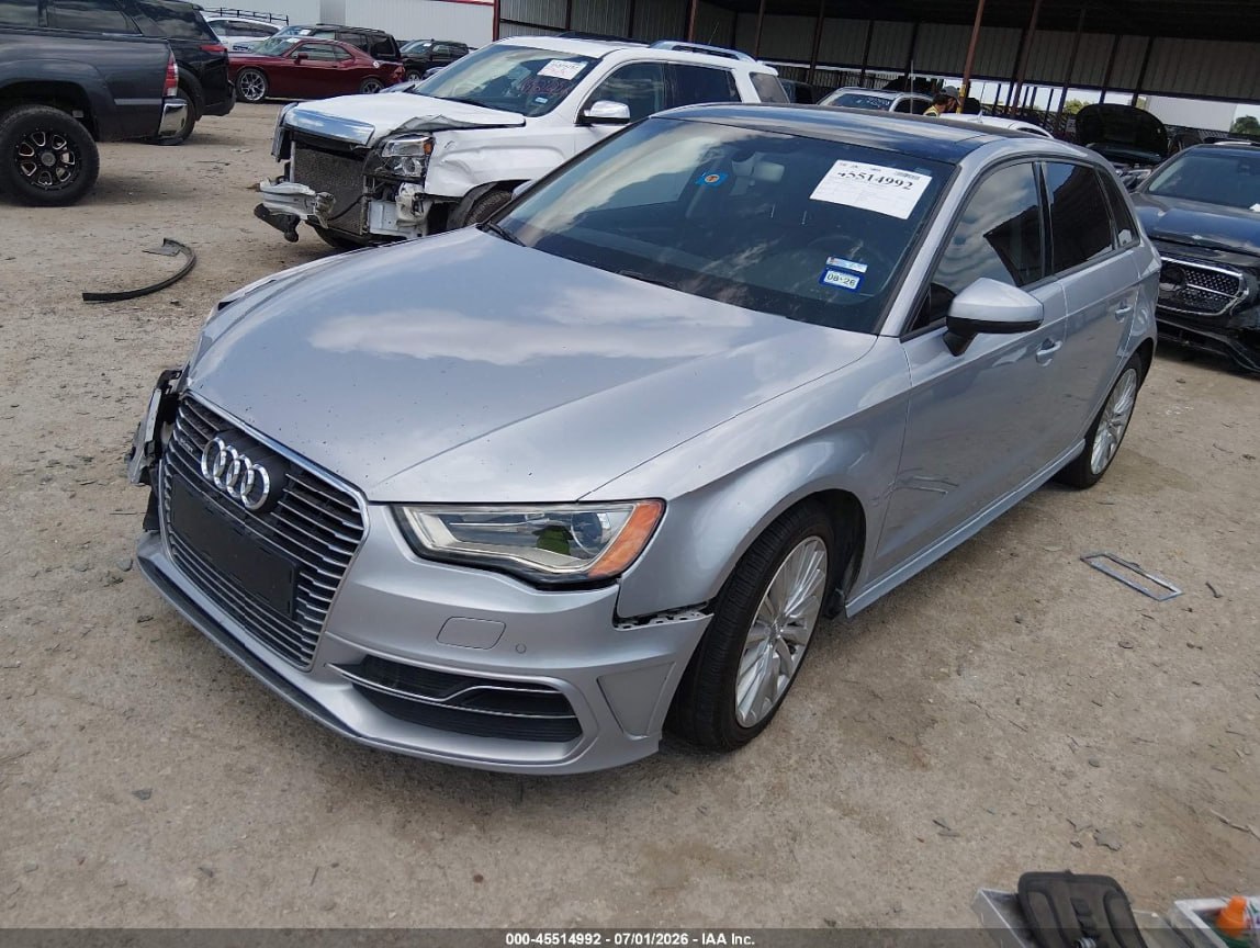 Audi A3 E-TRON 1.4T PREMIUM